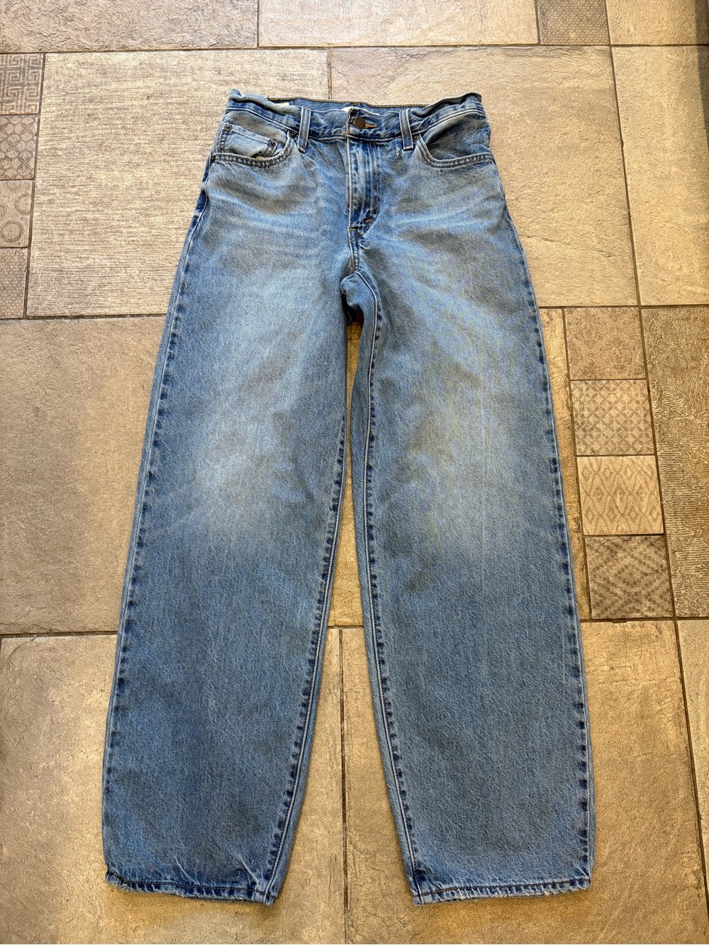 Levi’s baggy dad jeans